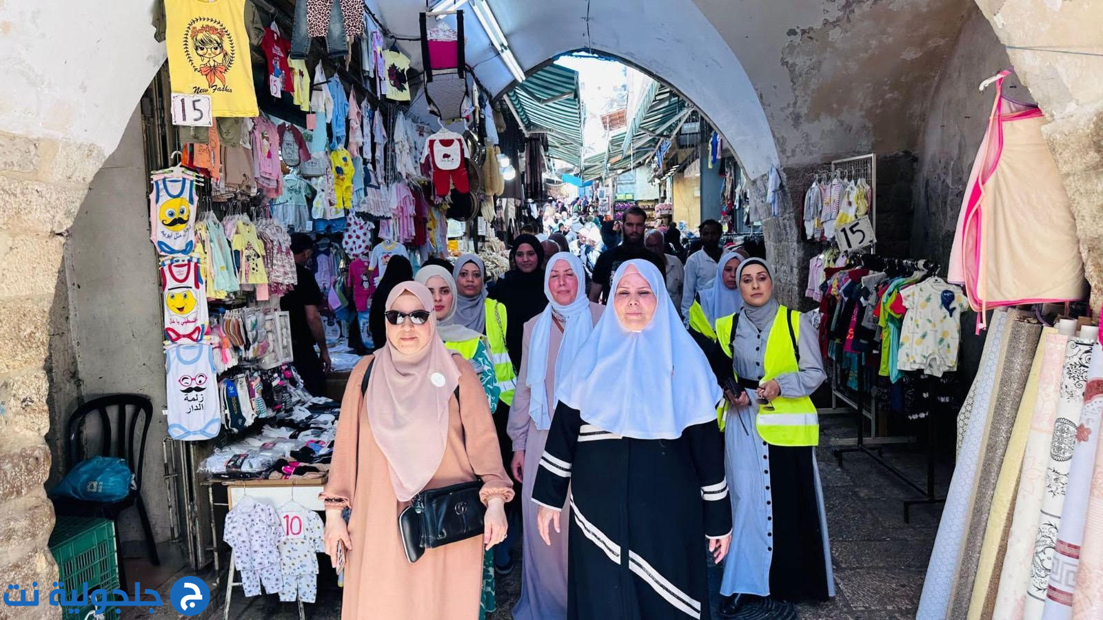 الآلاف في مهرجان القدس للتسوّق الذي نظمته جمعية الأقصى ومؤسسة مسلمات- الحركة الإسلامية
